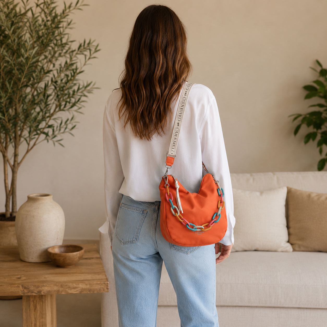 Bolso de hombro naranja