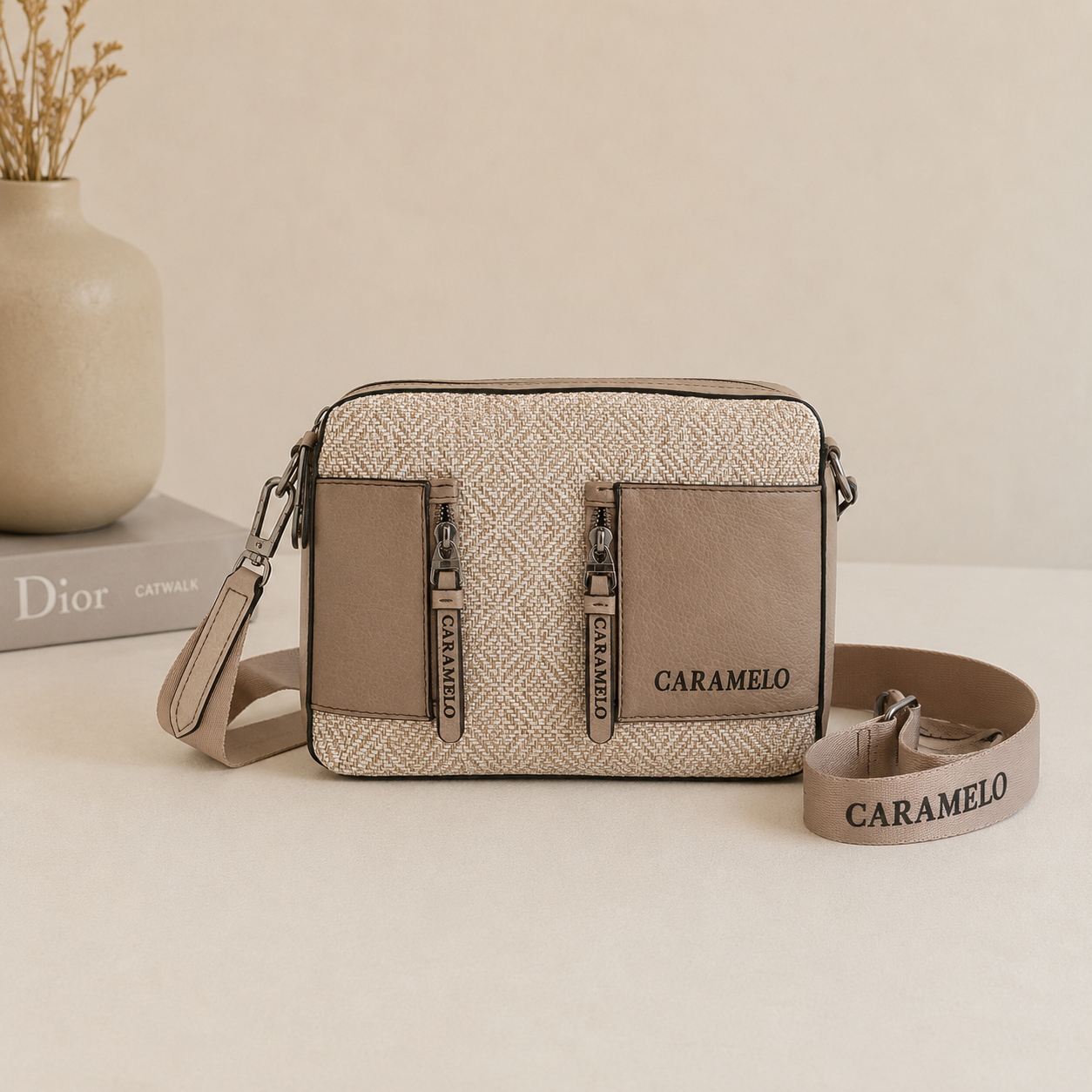Bolso de hombro beige