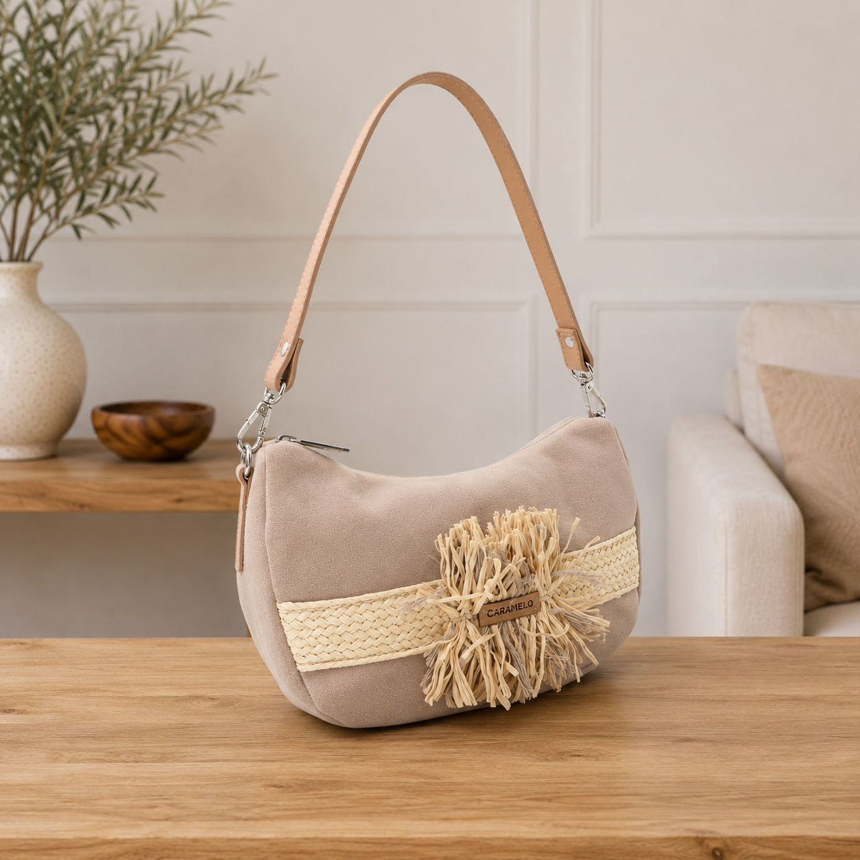 Bolso de hombro beige