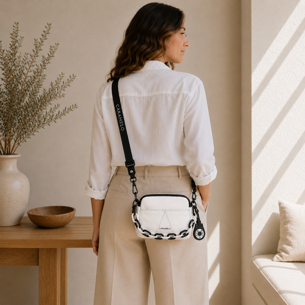 bolso de cuero blanco