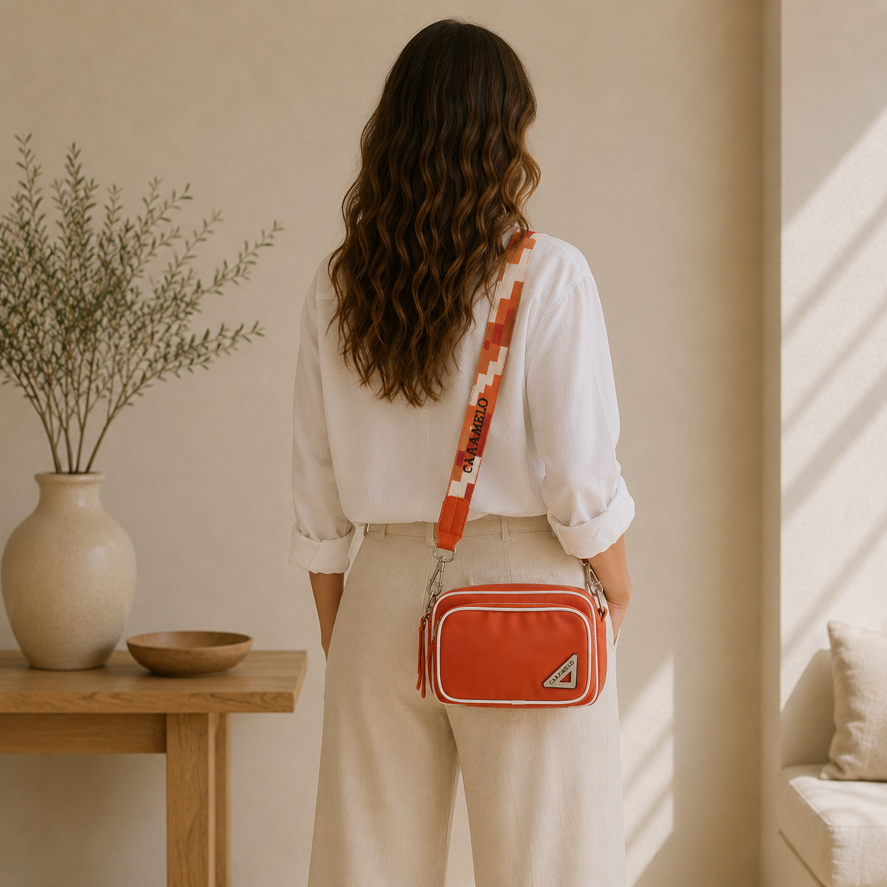 bolso de cuero naranja