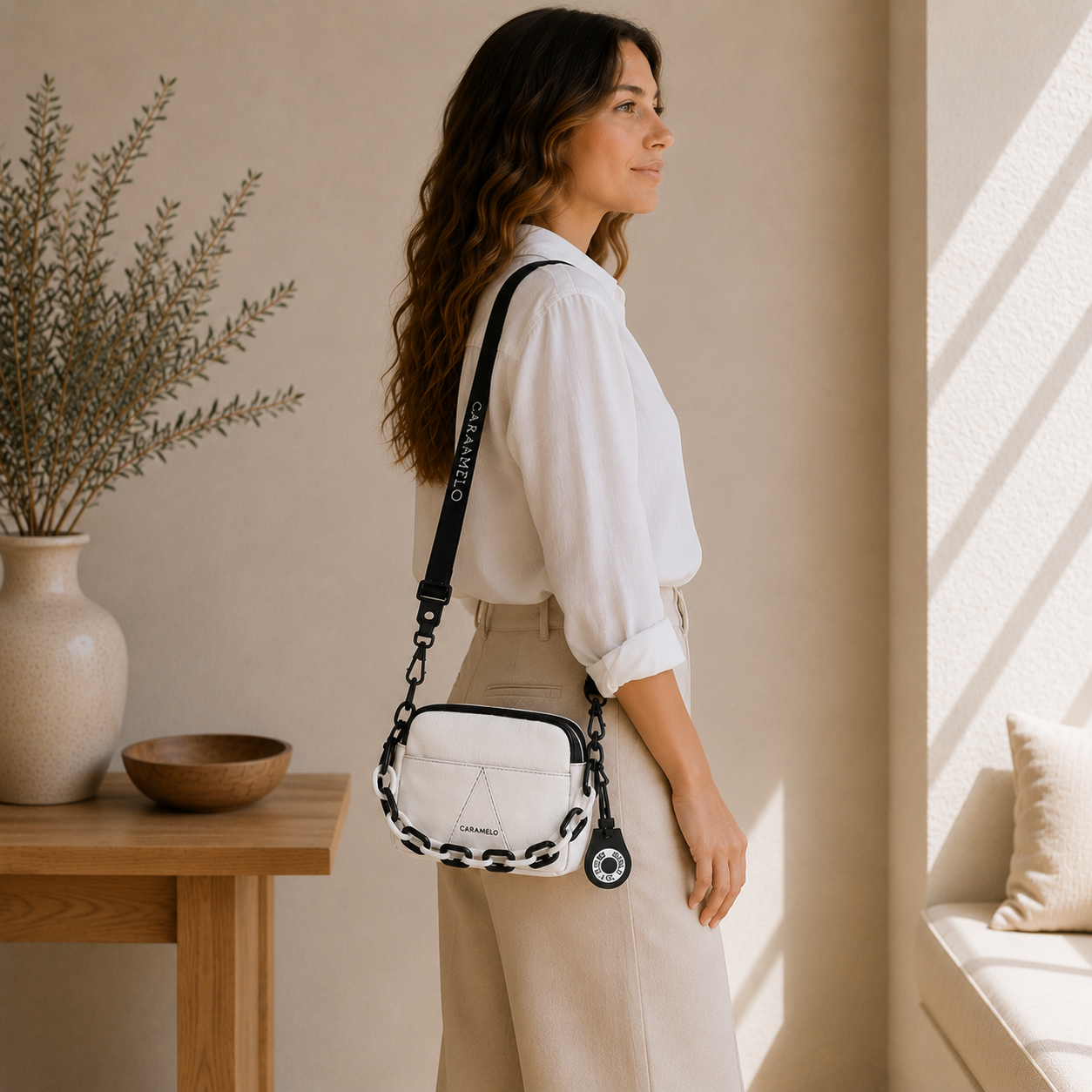 bolso de cuero blanco