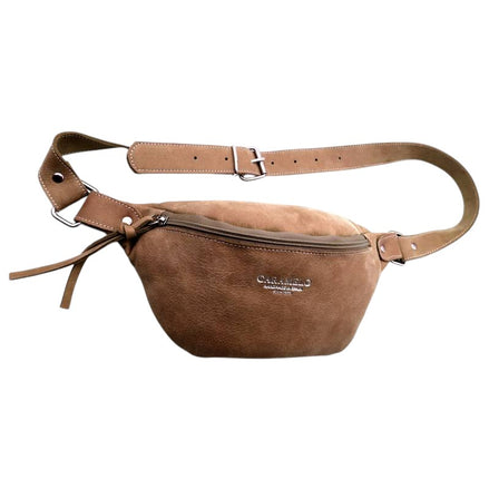 riñonera de cuero marrón