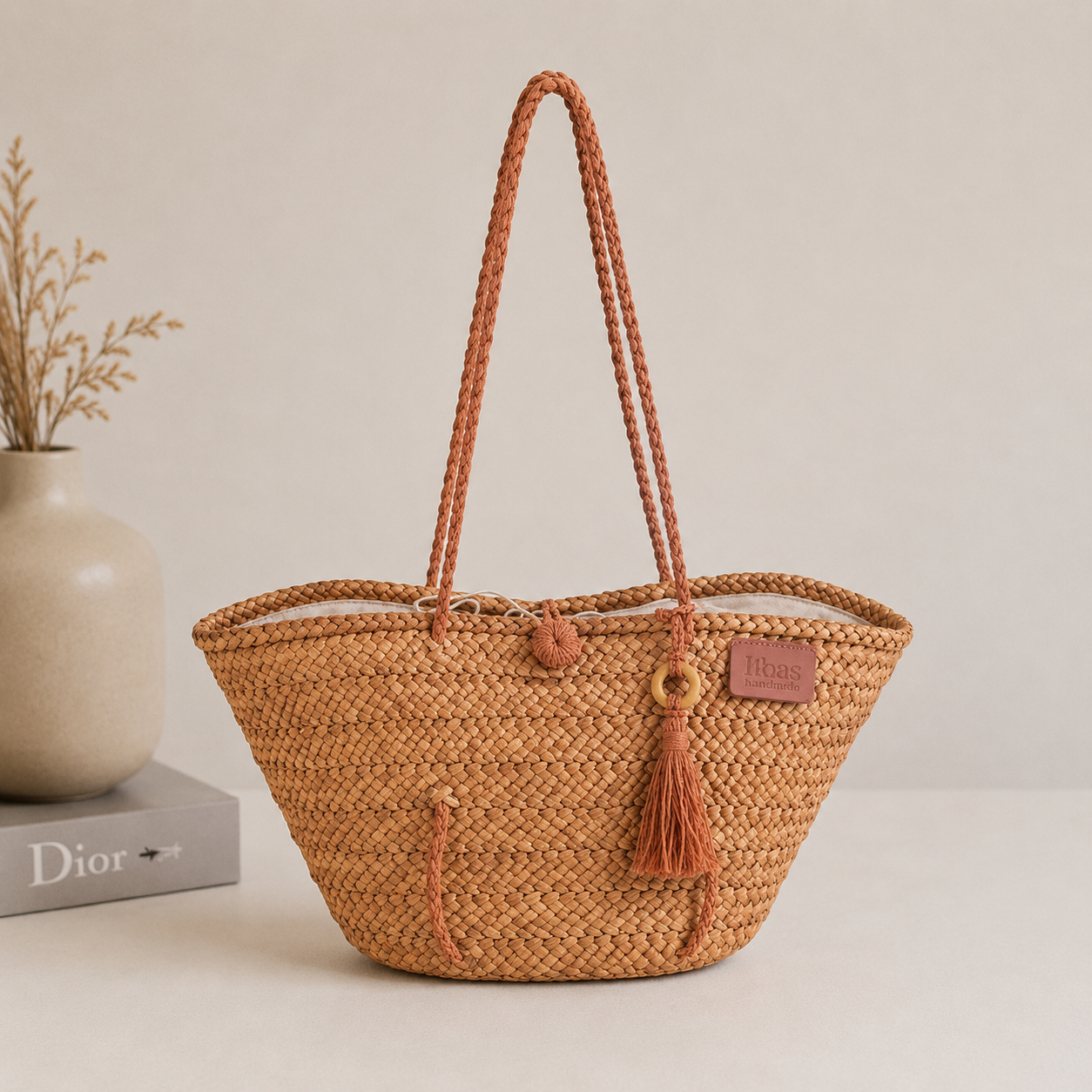 bolsa de mimbre naranja