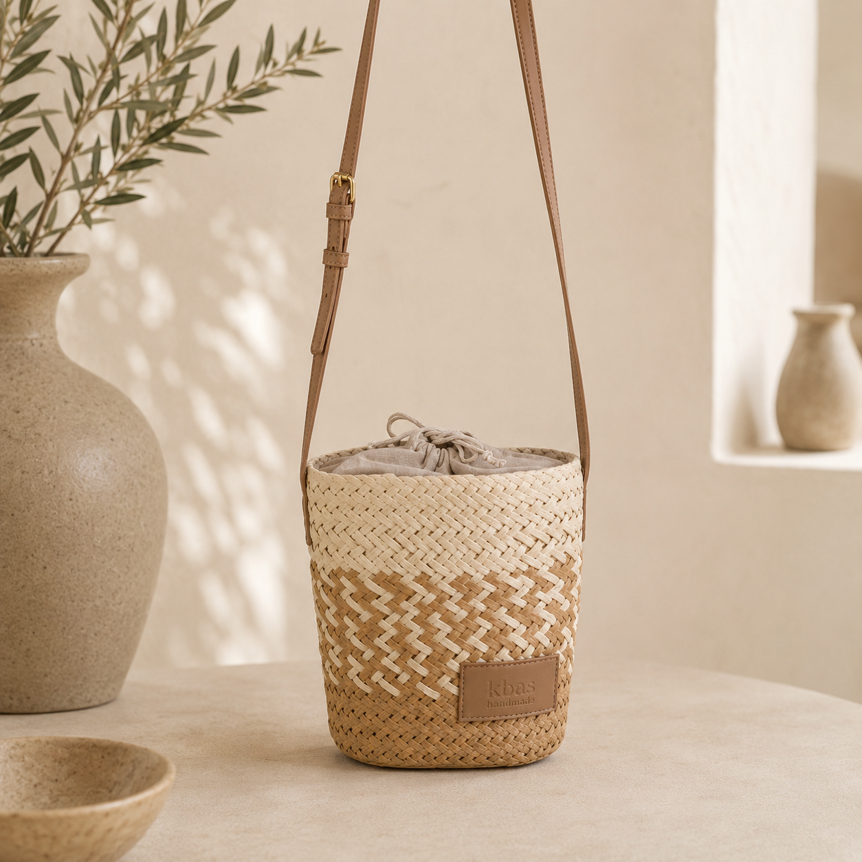 Bolso de hombro beige