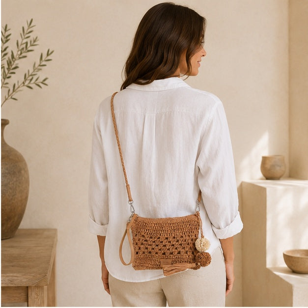 Bolso de hombro marrón