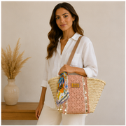 Elegante bolso de mimbre