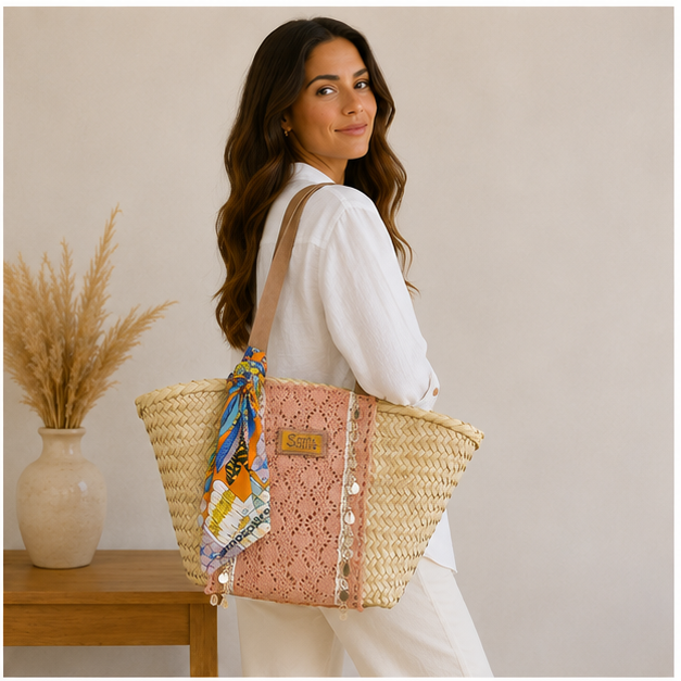 Elegante bolso de mimbre
