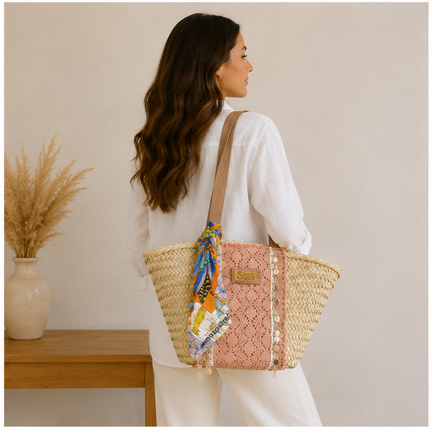 Elegante bolso de mimbre