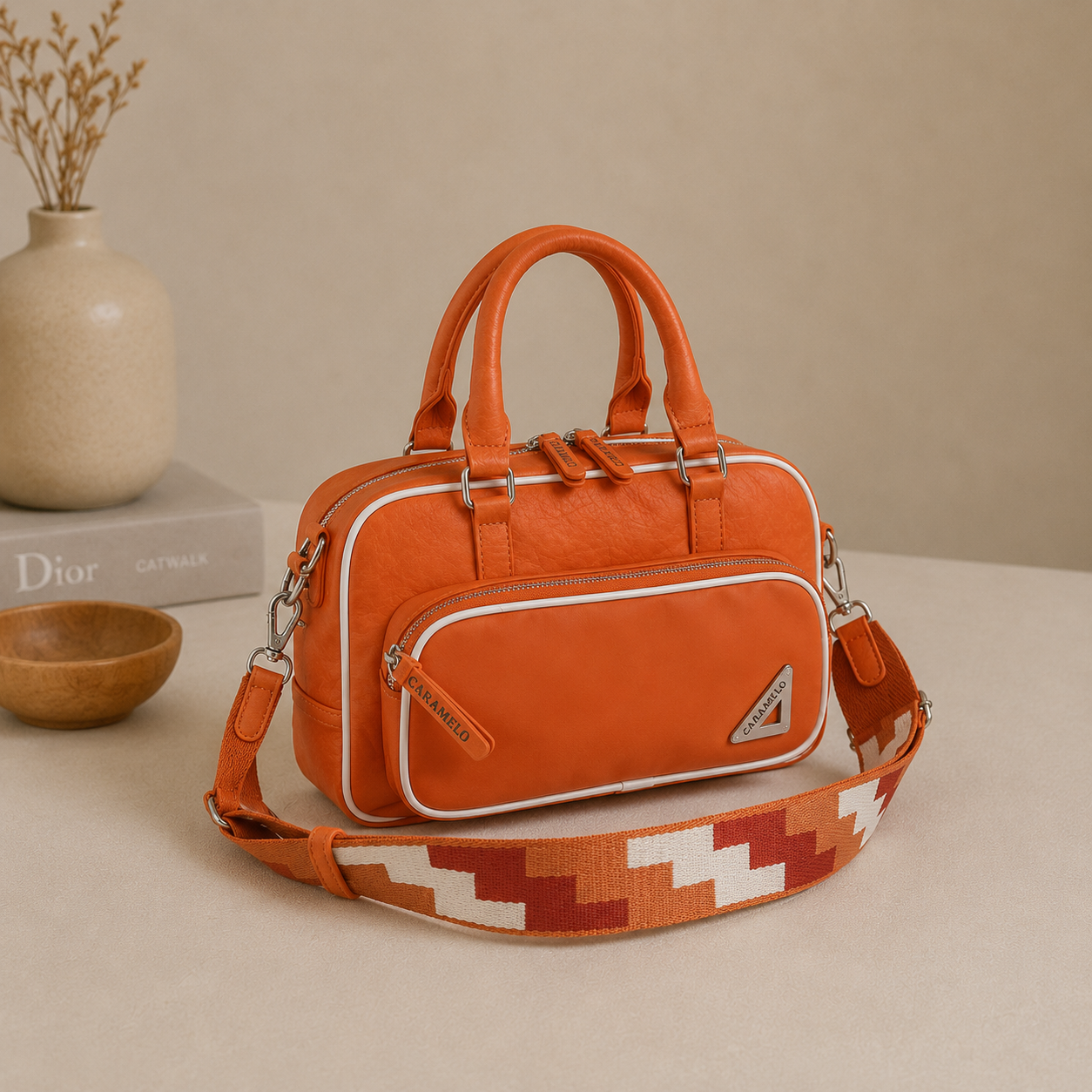 Bolso de piel naranja