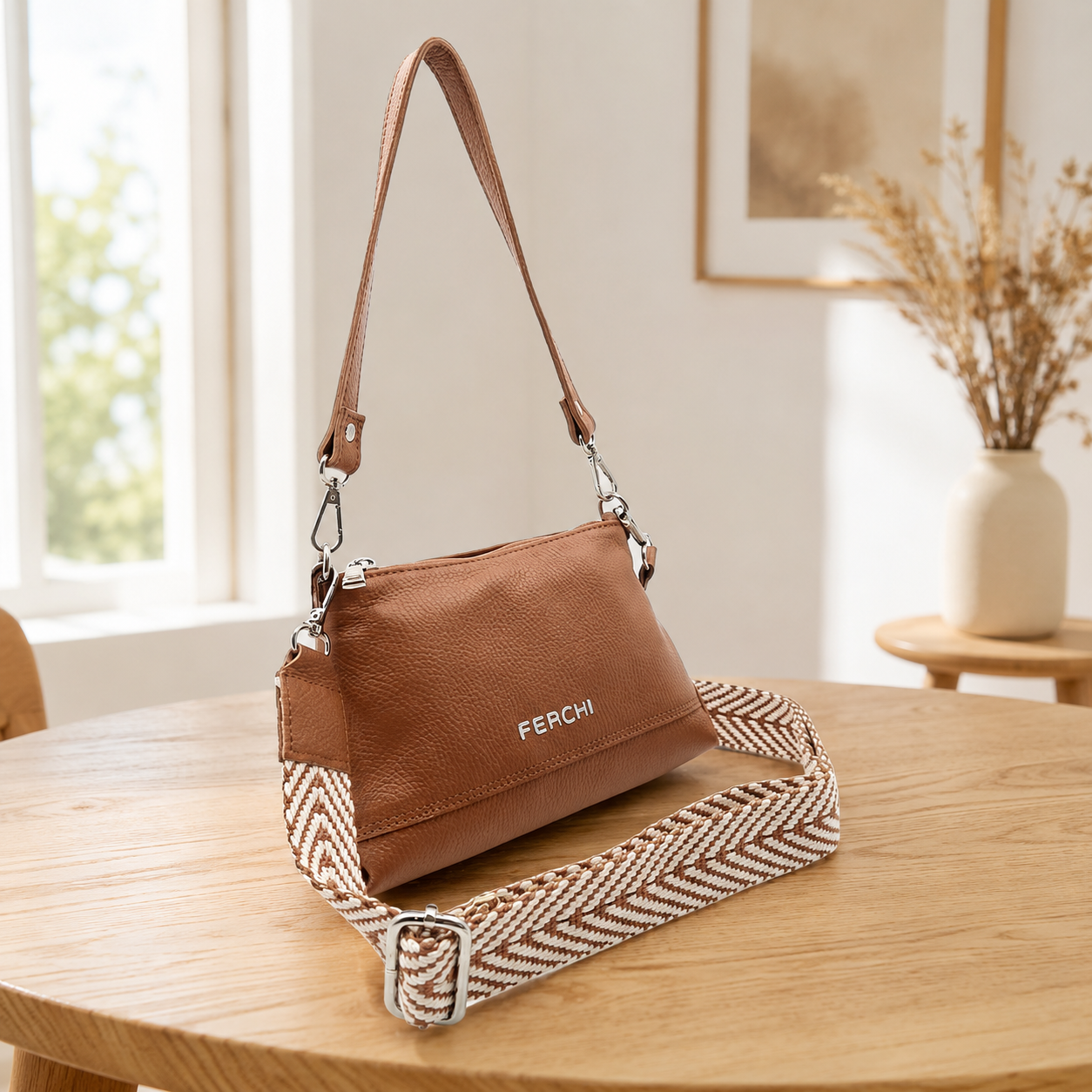 Bolso de piel marrón