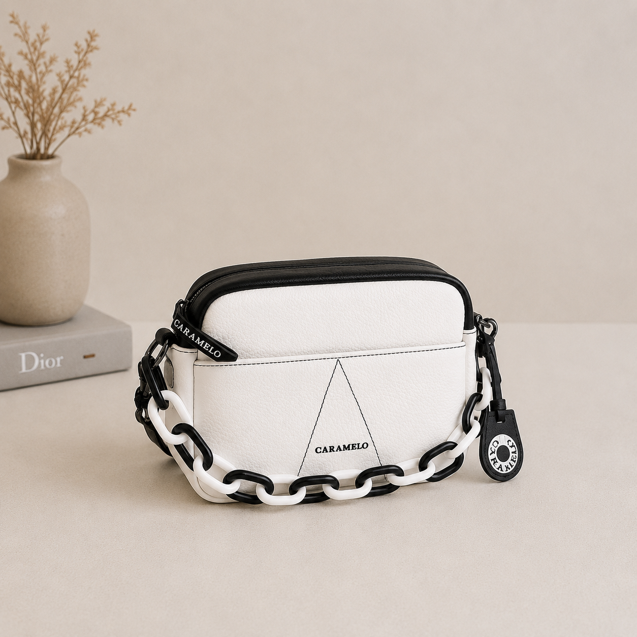 bolso de cuero blanco